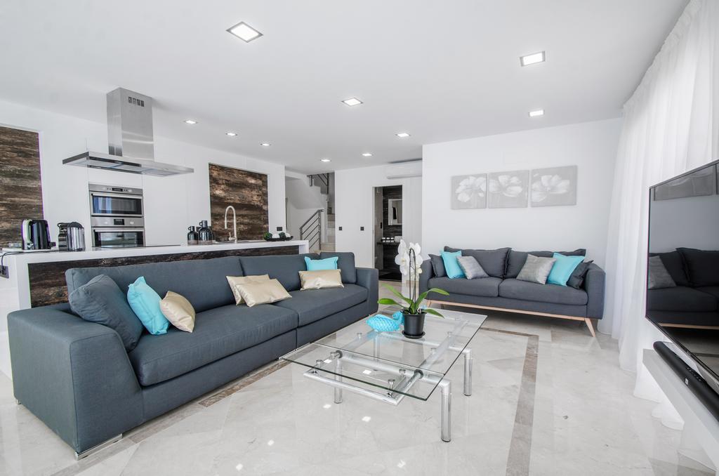 Gorgeous 170 Sq.M. Penthouse With Sea View Terraces Apartment Benalmadena Bagian luar foto
