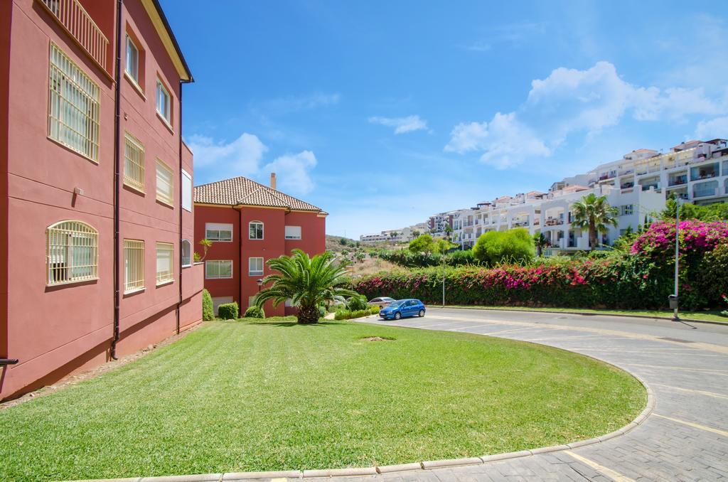 Gorgeous 170 Sq.M. Penthouse With Sea View Terraces Apartment Benalmadena Bagian luar foto