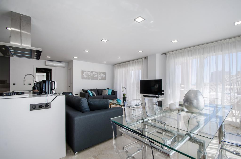 Gorgeous 170 Sq.M. Penthouse With Sea View Terraces Apartment Benalmadena Bagian luar foto