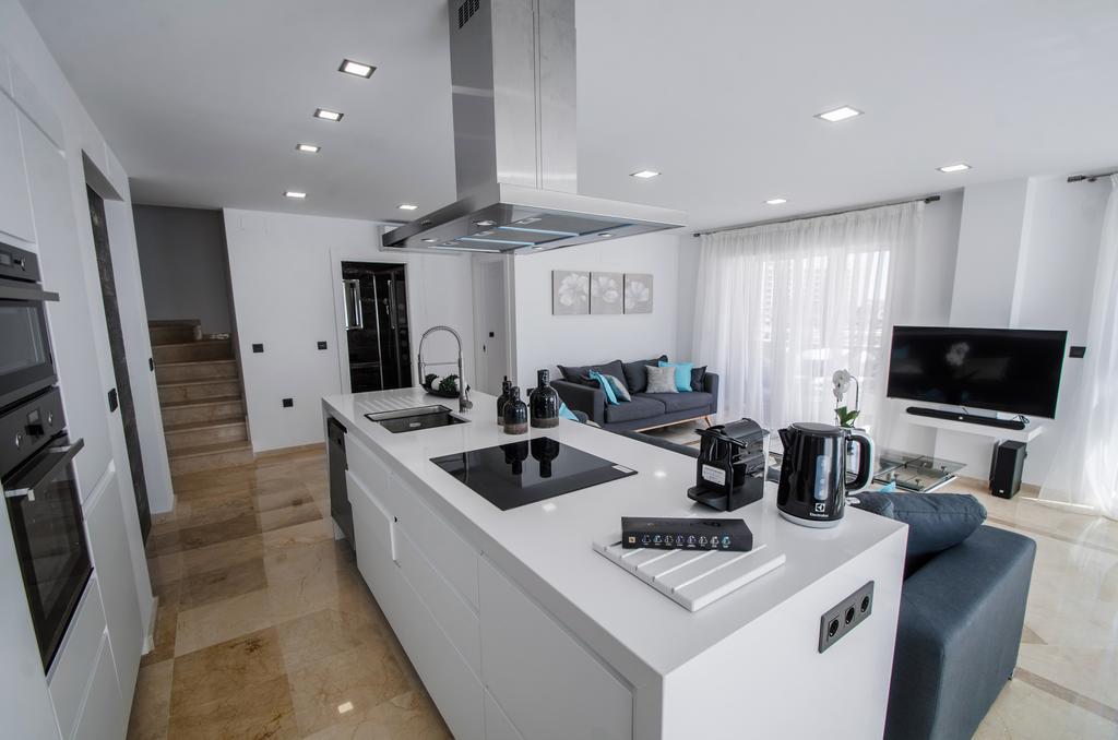 Gorgeous 170 Sq.M. Penthouse With Sea View Terraces Apartment Benalmadena Bagian luar foto